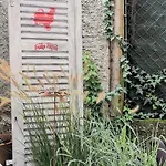 Le Coq Rouge *