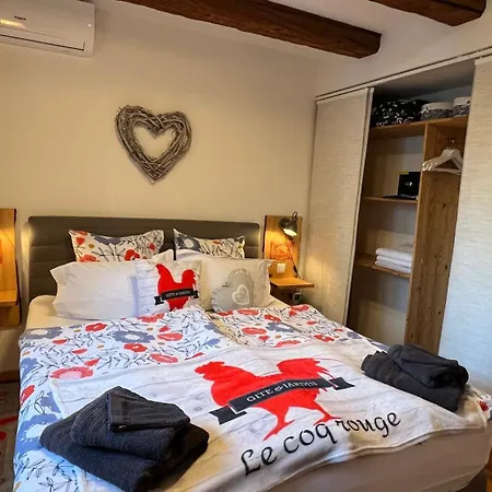 Le Coq Rouge Holiday home *