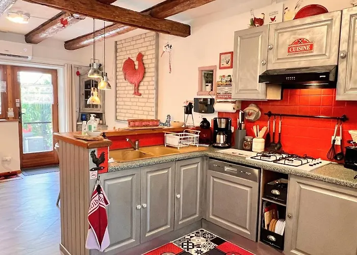 Le Coq Rouge *